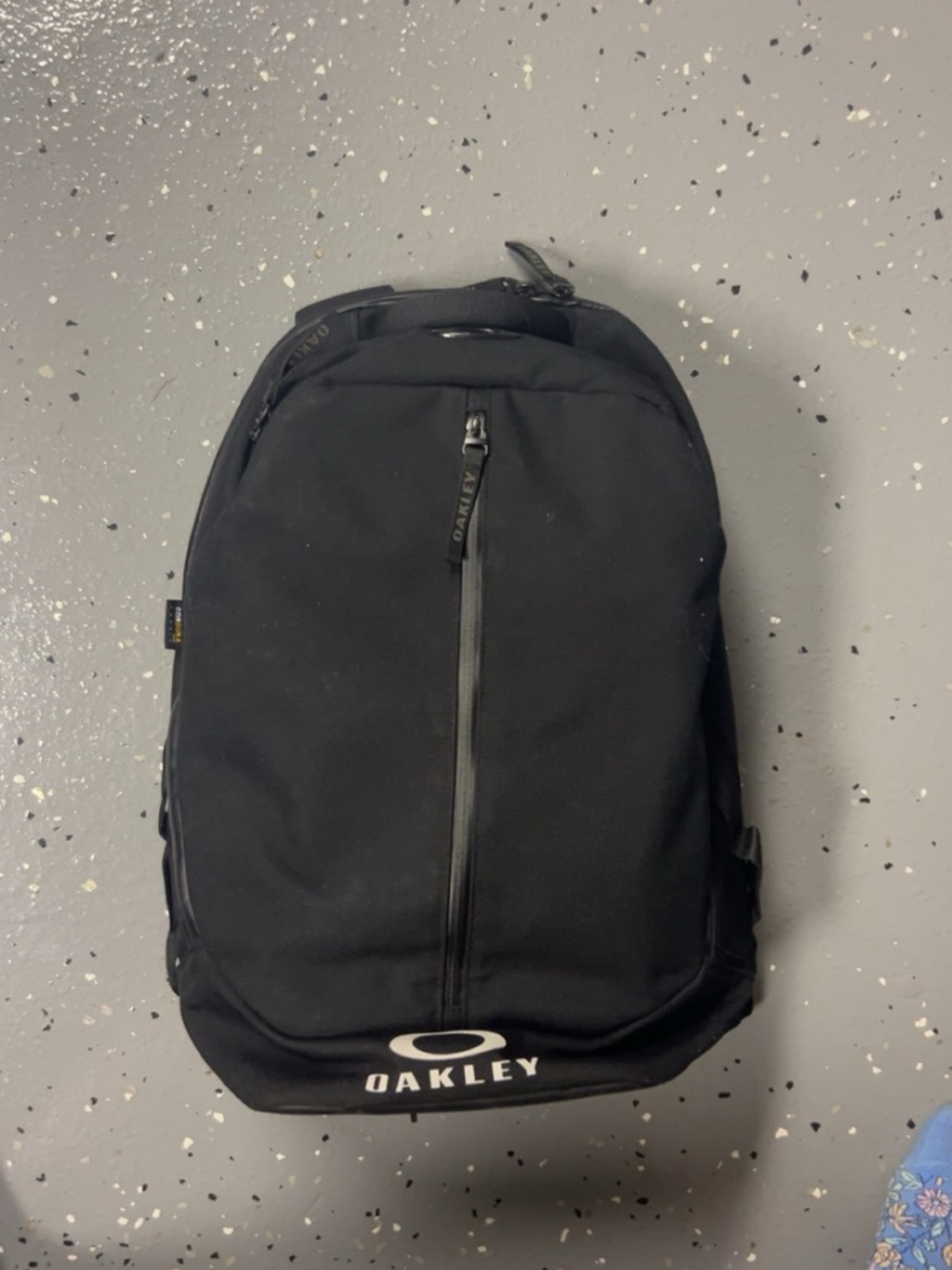 Oakley Black Men's Backpack with Front Zip Pocket
